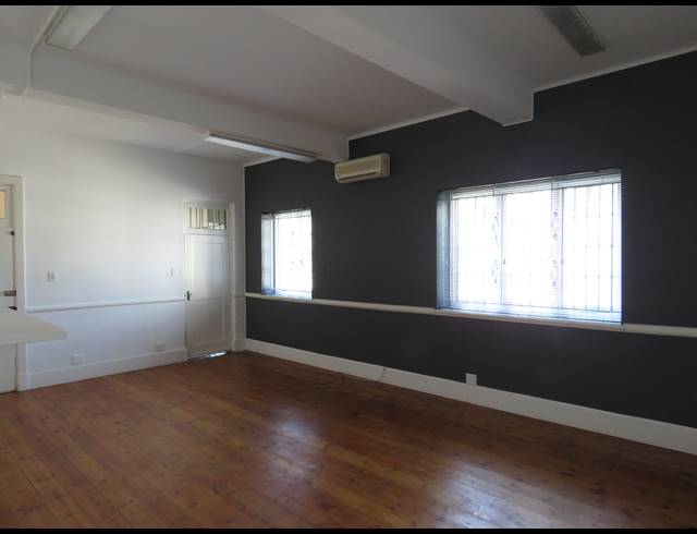90.60M² OFFICE TO LET IN PAARDEVLEI